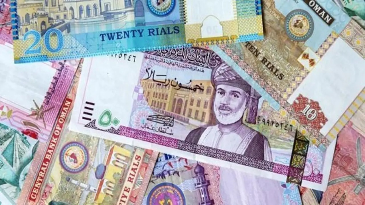 صرف الرواتب في سلطنة عمان