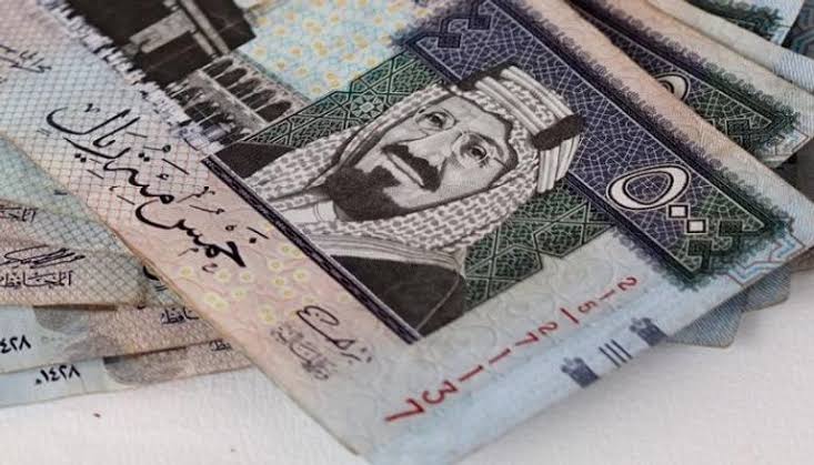 سعر الريال السعودي مقابل الجنيه في السوق السوداء 
